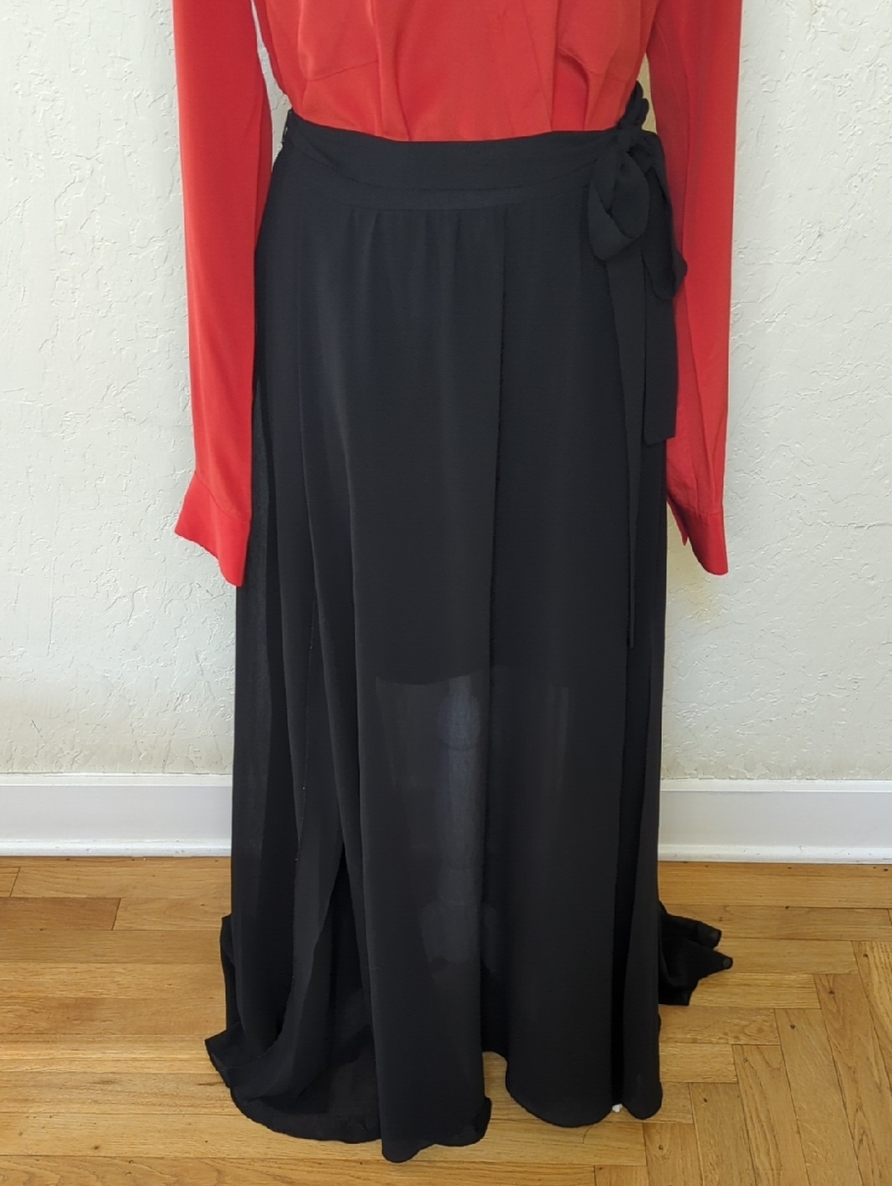 bebe Black Sheer Chiffon Overlay Maxi Skirt with Tie Belt Size 6